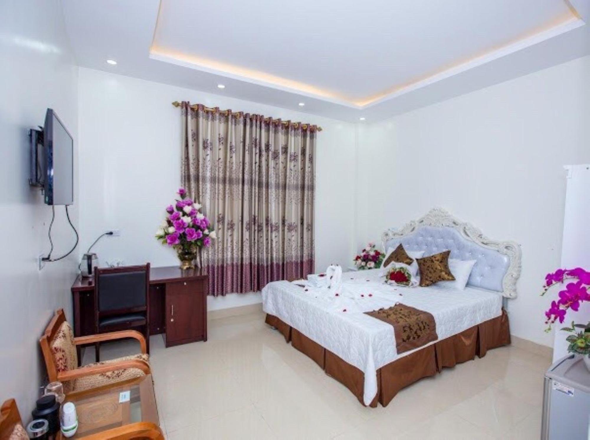 Khách Sạn Hoàng Gia Son La Extérieur photo